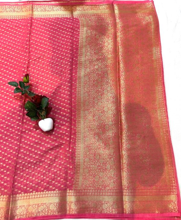 Gajri colour shifon georgette saree