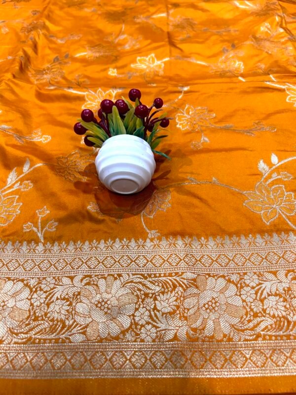 Fanta colour H.O silk flower jaal saree - Image 2