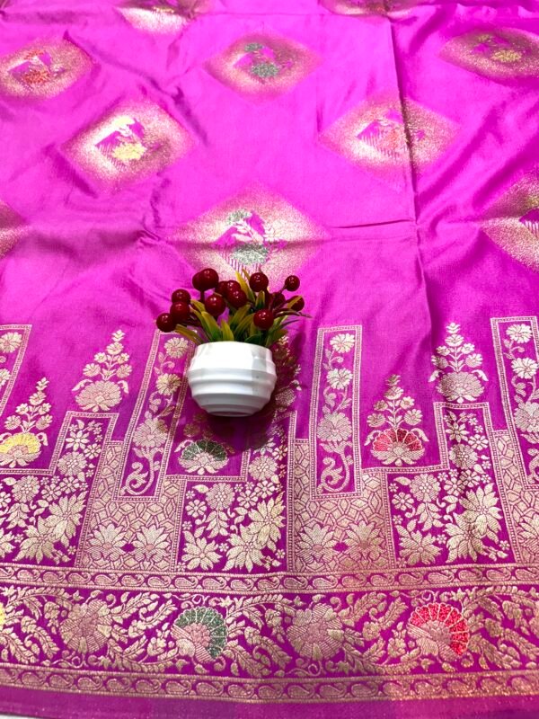 Rani colour Russian silk shaded buta saree - Image 2