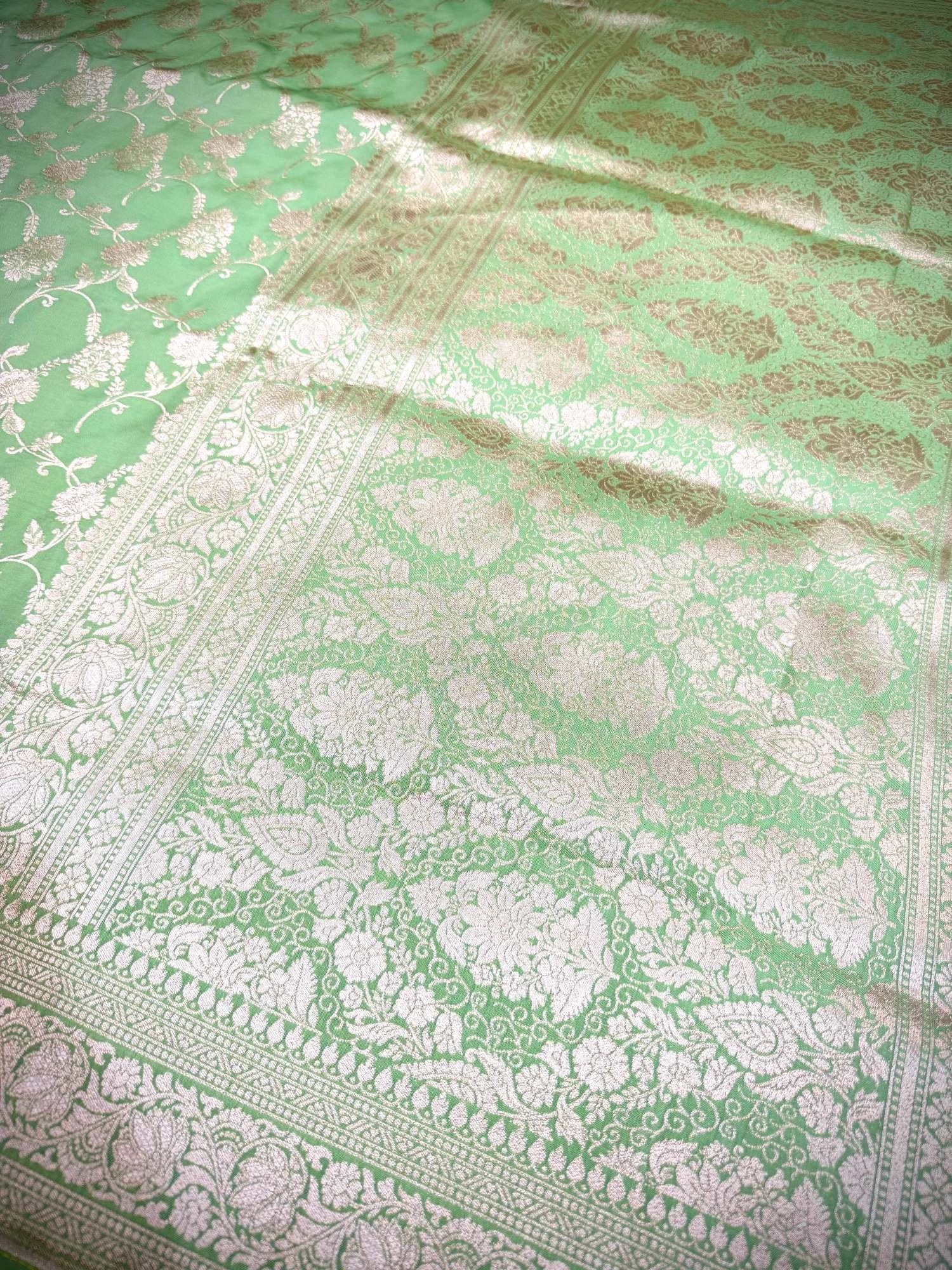 Elegant Green Katan Silk Saree with Floral Vine Weaving - Image 4