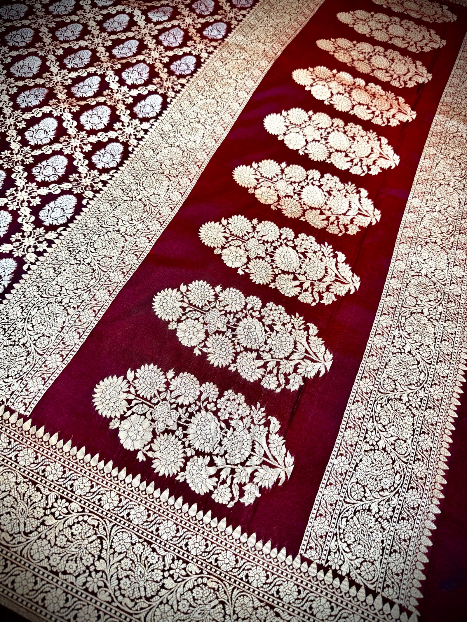 Dark maroon colour Banarasi mashru katan silk saree jaal pattern golden and silver zari weaving - Image 4