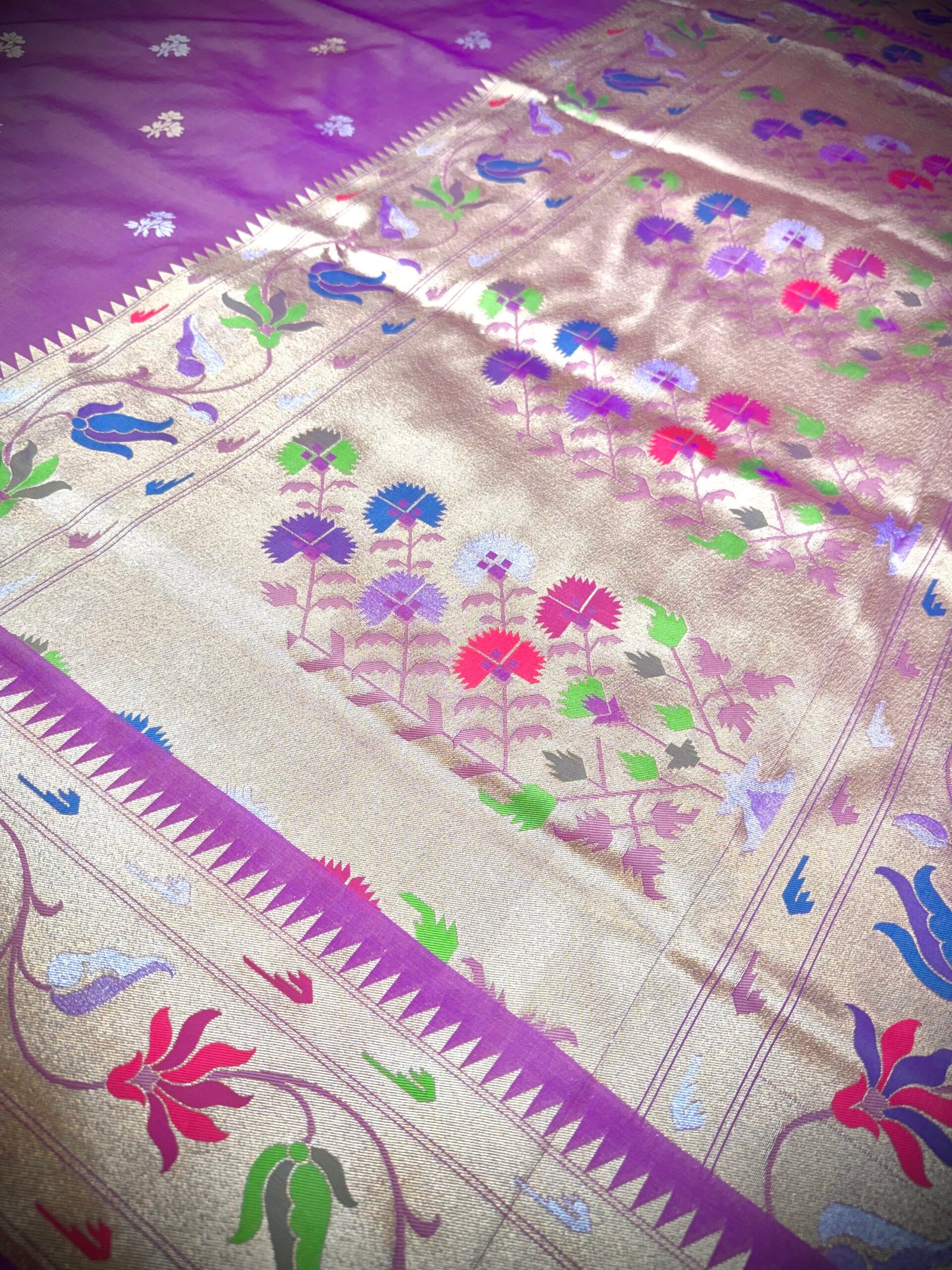 Onion pink colour Banarasi mashru silk paithani soft golden and silver zari weaving - Image 4