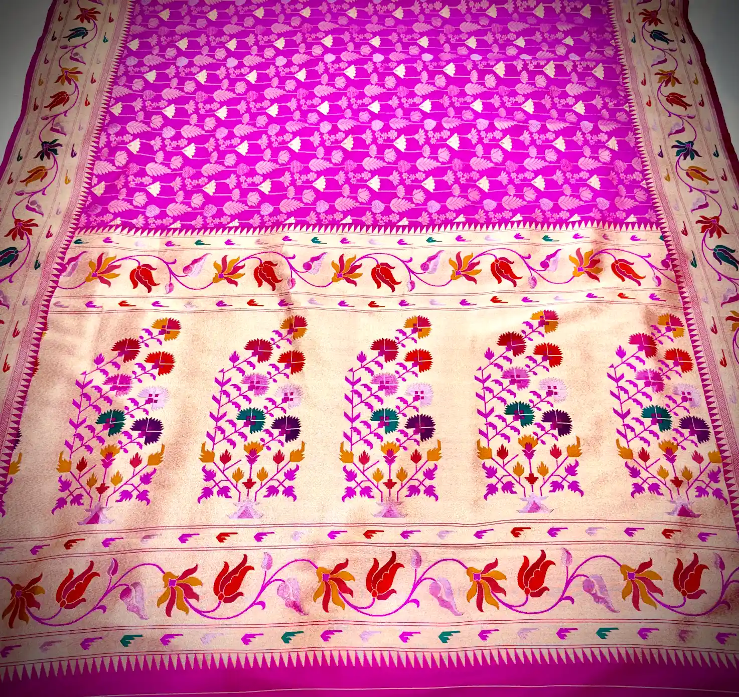 Magenta Pink Katan Silk Saree with Floral & Leaf Motif Weaving - Image 4