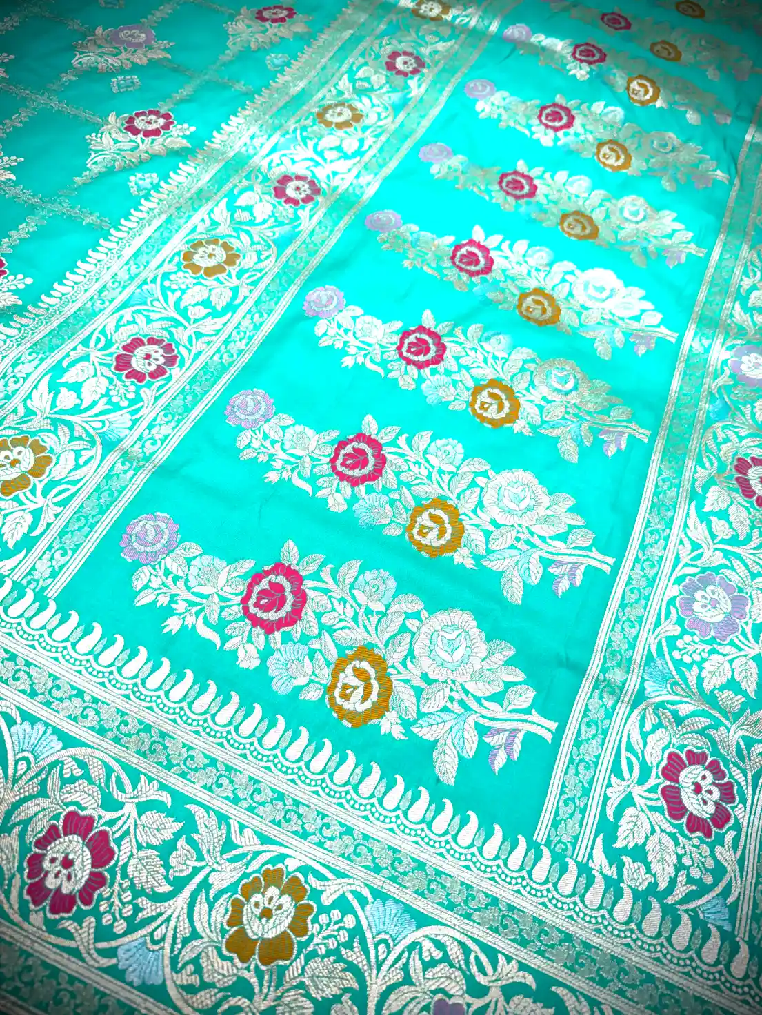 Turquoise Green Katan Silk Saree with Floral Lattice Weaving - Image 4